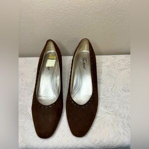 Trotters Women's Brown Pumps - 7.5N